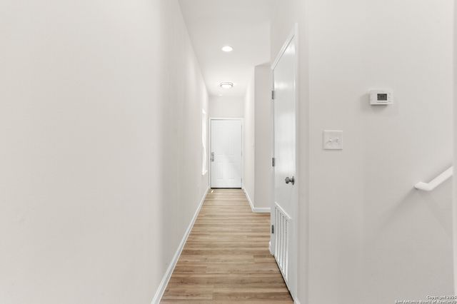 1962 E Crockett, San Antonio, TX 78202