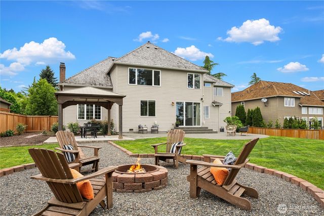 2446 279th Drive SE, Sammamish, WA 98075