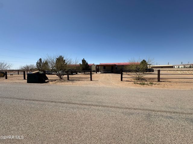 15072 Mandeville Avenue, Horizon City, TX 79928