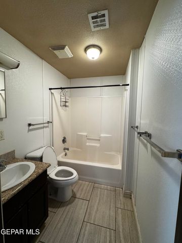 15072 Mandeville Avenue, Horizon City, TX 79928