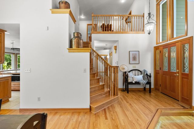 2705 NW Sullivan Drive, Gig Harbor, WA 98335