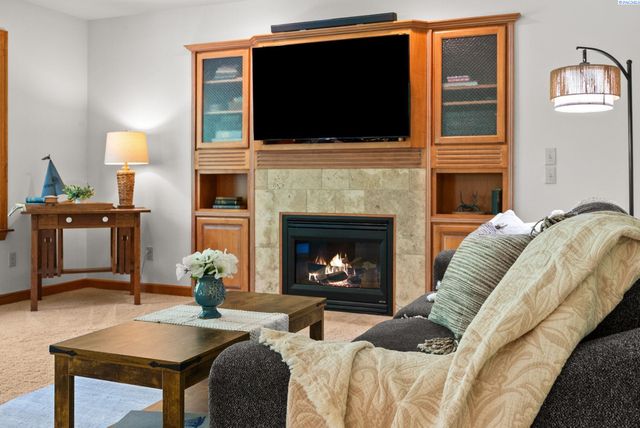 2705 NW Sullivan Drive, Gig Harbor, WA 98335