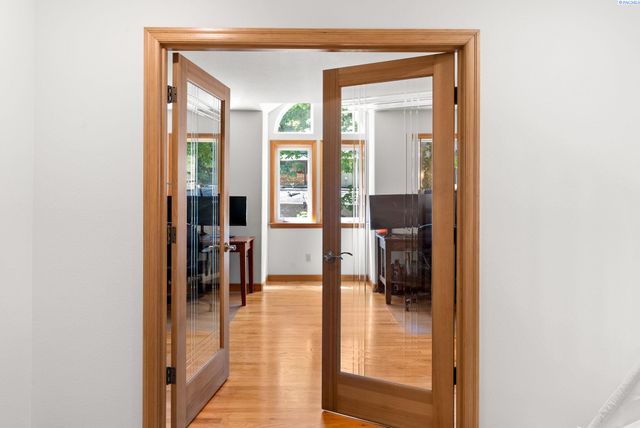 2705 NW Sullivan Drive, Gig Harbor, WA 98335