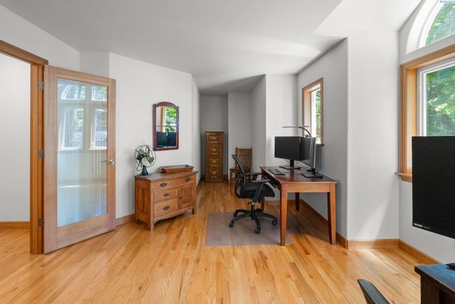 2705 NW Sullivan Drive, Gig Harbor, WA 98335