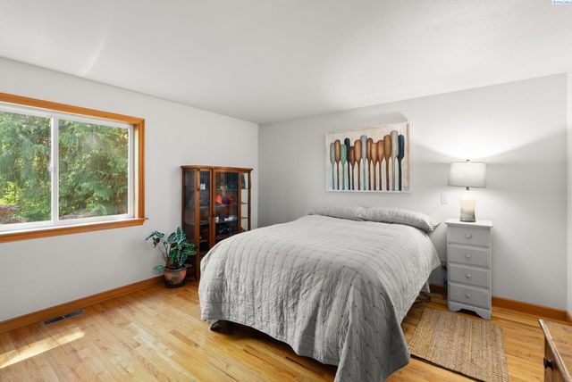 2705 NW Sullivan Drive, Gig Harbor, WA 98335