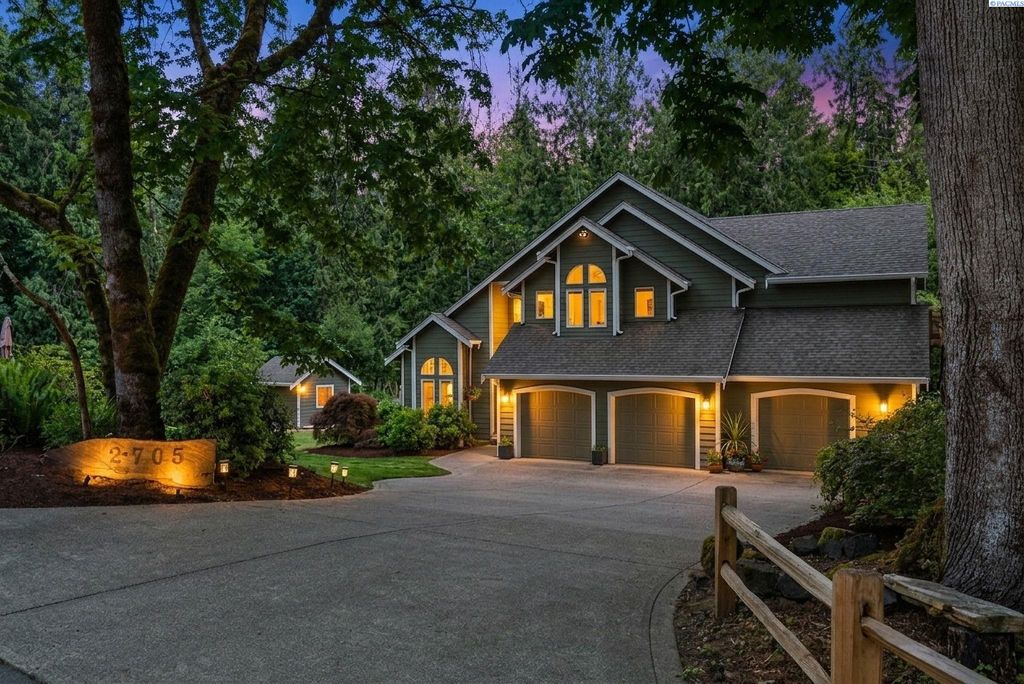 2705 NW Sullivan Drive, Gig Harbor, WA 98335