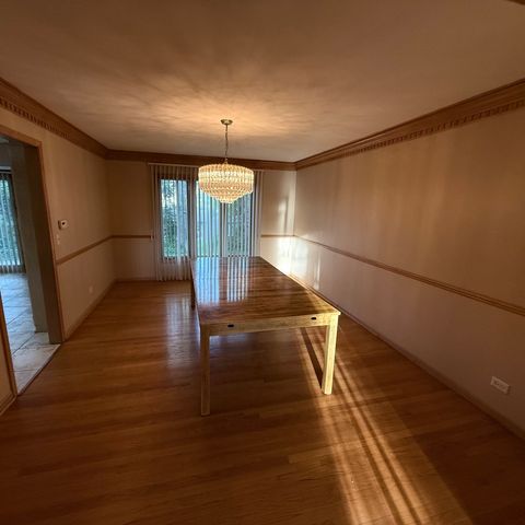 193 Rosedale Court, Bloomingdale, IL 60108