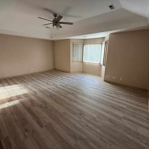 193 Rosedale Court, Bloomingdale, IL 60108