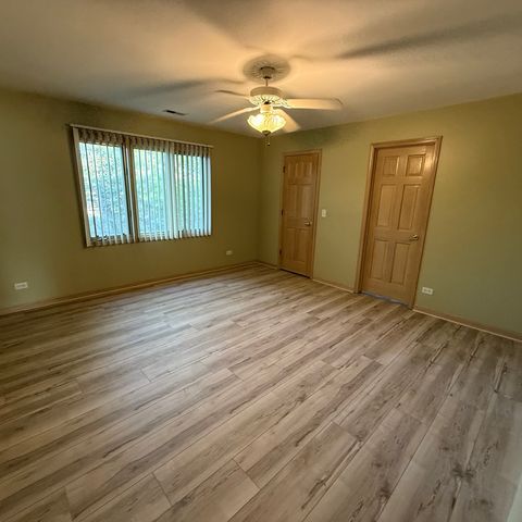 193 Rosedale Court, Bloomingdale, IL 60108