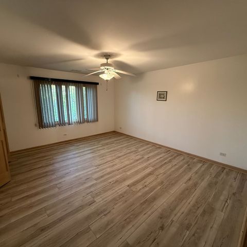 193 Rosedale Court, Bloomingdale, IL 60108