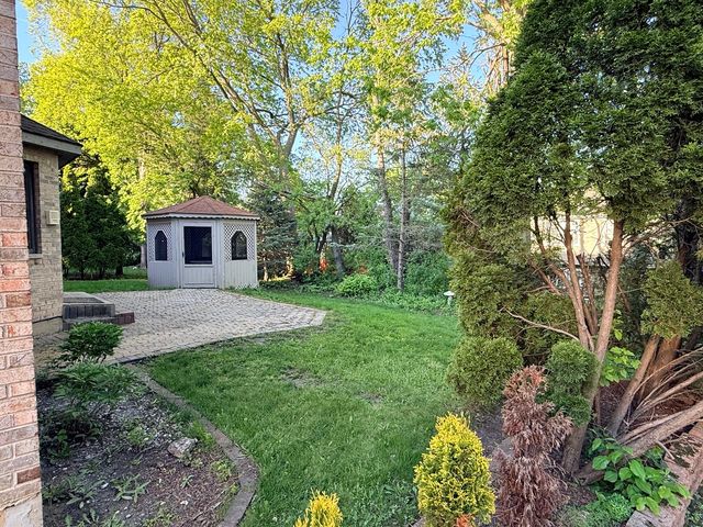 193 Rosedale Court, Bloomingdale, IL 60108
