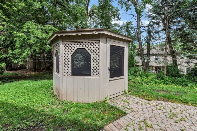 193 Rosedale Court, Bloomingdale, IL 60108