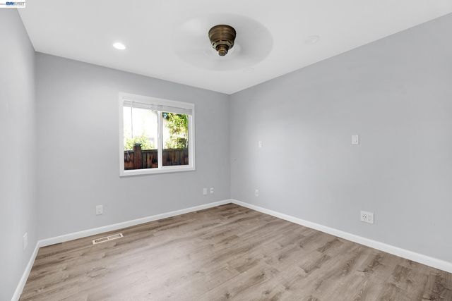 4067 Vineyard Ave, Pleasanton, CA 94566