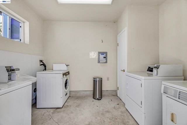 4067 Vineyard Ave, Pleasanton, CA 94566