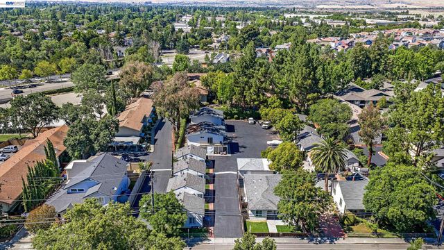 4067 Vineyard Ave, Pleasanton, CA 94566