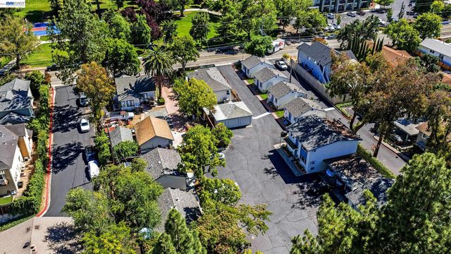4067 Vineyard Ave, Pleasanton, CA 94566