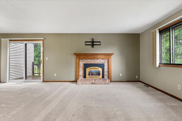 566 Donegal Circle, Shoreview, MN 55126