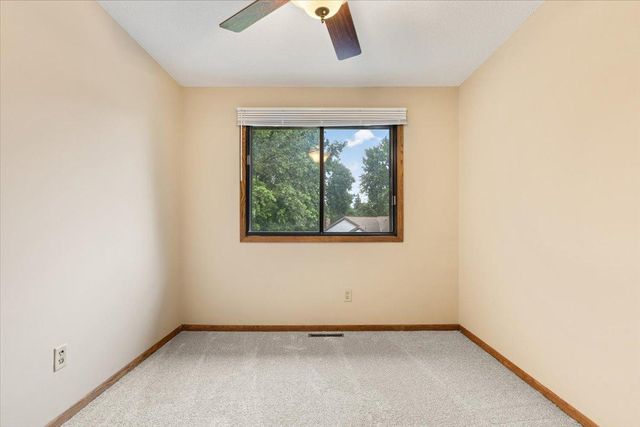 566 Donegal Circle, Shoreview, MN 55126