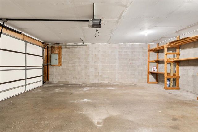 566 Donegal Circle, Shoreview, MN 55126