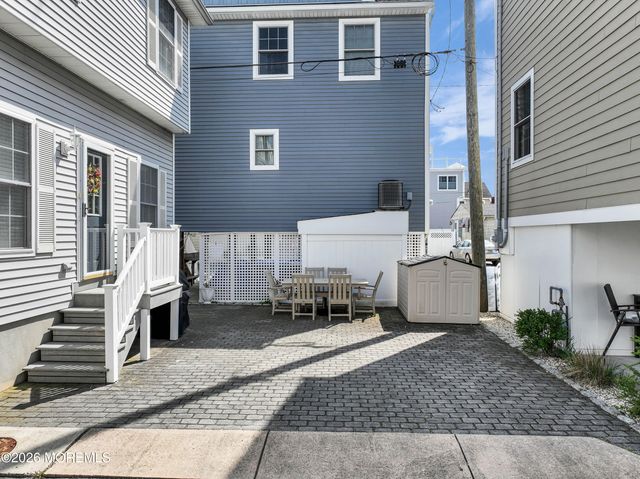 107 W Beach Way, Lavallette, NJ 08735