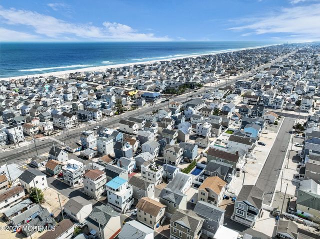 107 W Beach Way, Lavallette, NJ 08735
