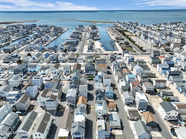 107 W Beach Way, Lavallette, NJ 08735