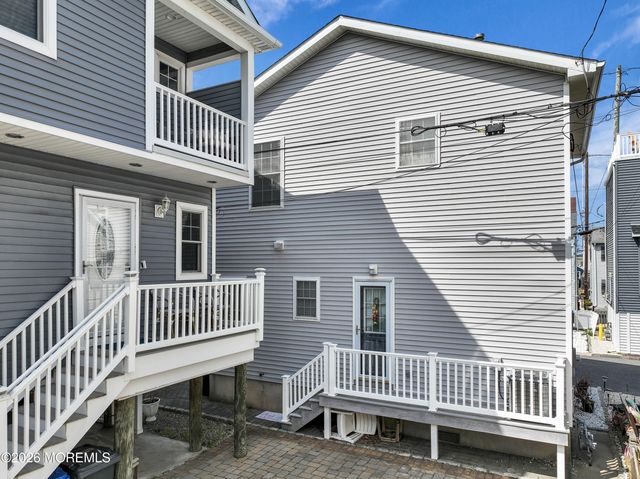 107 W Beach Way, Lavallette, NJ 08735