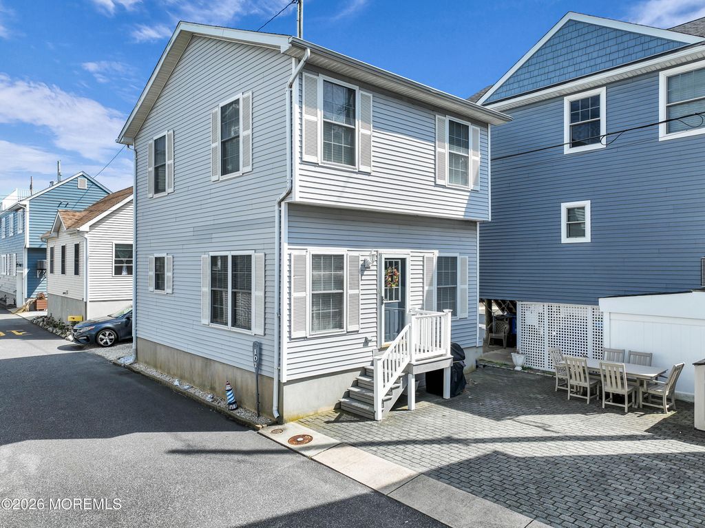 107 W Beach Way, Lavallette, NJ 08735
