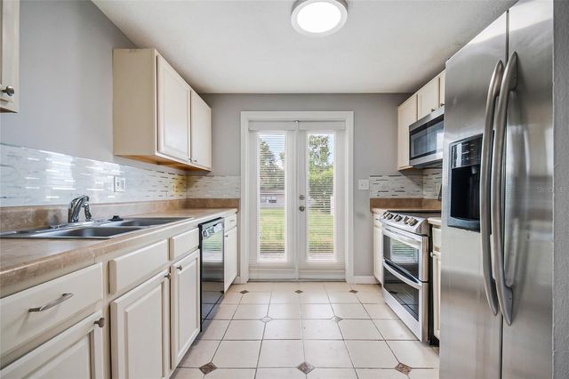 735 ALTON AVENUE, Orlando, FL 32804