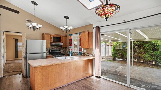 11450 SE 225th Street, Kent, WA 98031