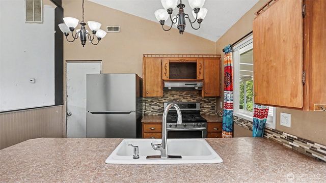 11450 SE 225th Street, Kent, WA 98031
