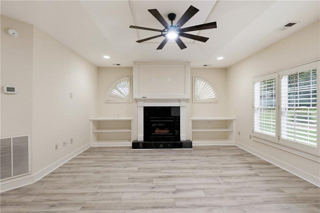 100 Clay Court, Tyrone, GA 30290