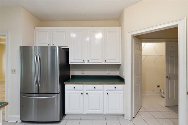 100 Clay Court, Tyrone, GA 30290