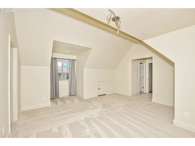 5406 Sw TAYLORS FERRY Rd, Portland, OR 97219