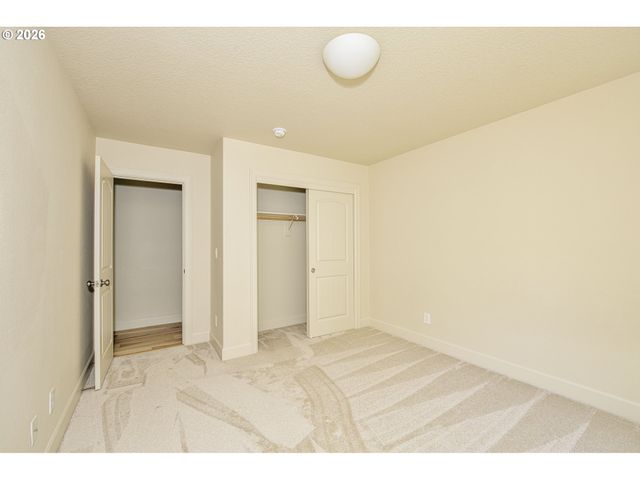 5406 Sw TAYLORS FERRY Rd, Portland, OR 97219