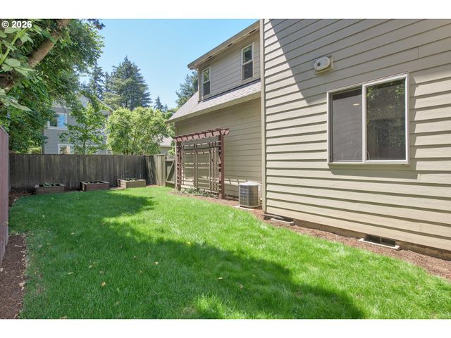 5406 Sw TAYLORS FERRY Rd, Portland, OR 97219