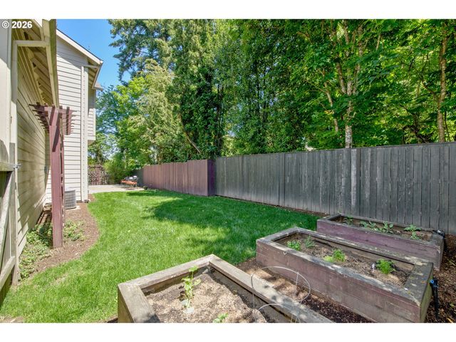 5406 Sw TAYLORS FERRY Rd, Portland, OR 97219