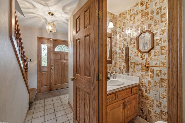 23548 Kim Drive, Clinton Township, MI 48035