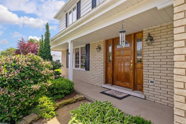 23548 Kim Drive, Clinton Township, MI 48035