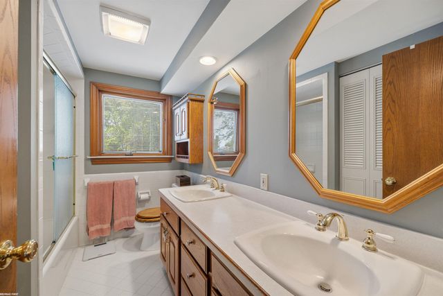 23548 Kim Drive, Clinton Township, MI 48035