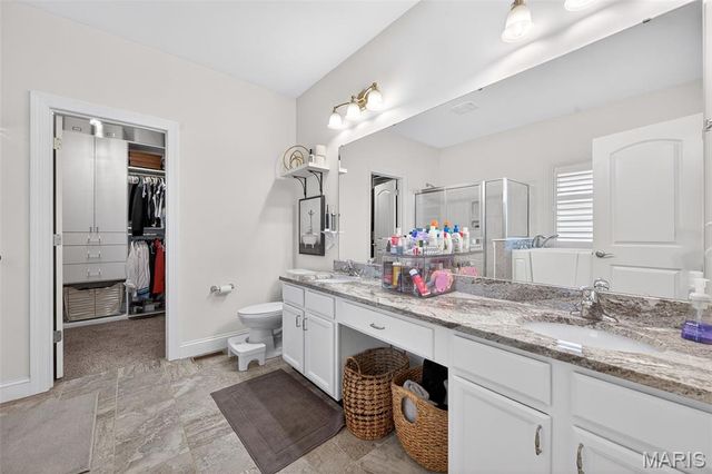 968 Ridgepointe Place Circle, Lake St Louis, MO 63367