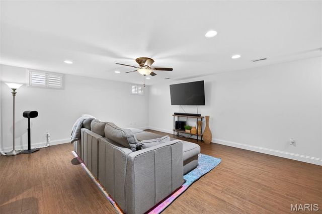 968 Ridgepointe Place Circle, Lake St Louis, MO 63367