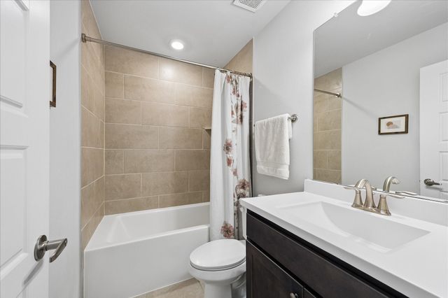 10227 Whitney Reach Drive, Rosharon, TX 77583