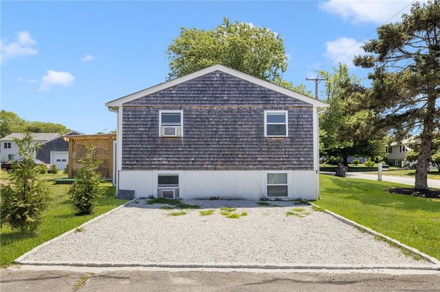 340 Old Mill Lane, Portsmouth, RI 02871