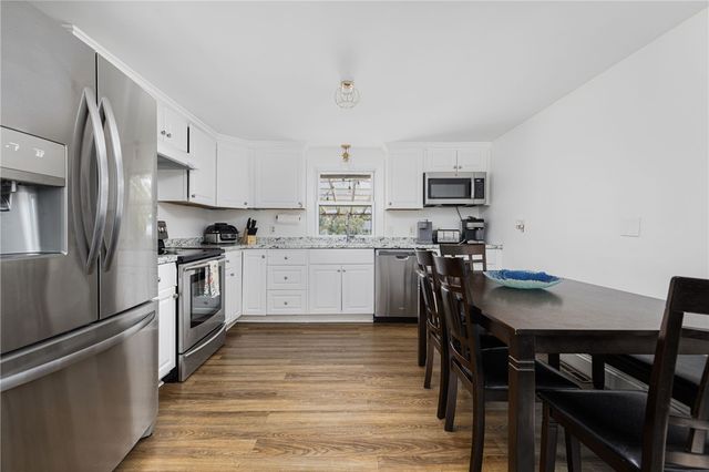 340 Old Mill Lane, Portsmouth, RI 02871