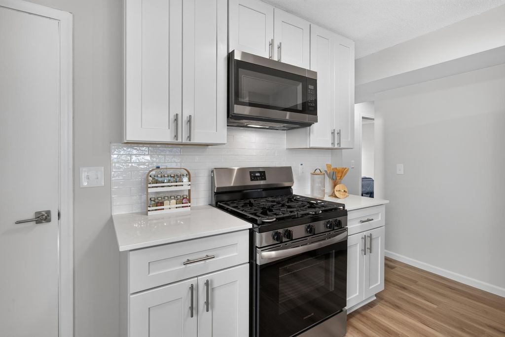 5049 4th Street NE, Columbia Heights, MN 55421 — photo 4