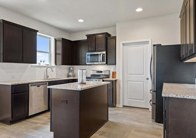 134 Gold Finch DR, San Marcos, TX 78666