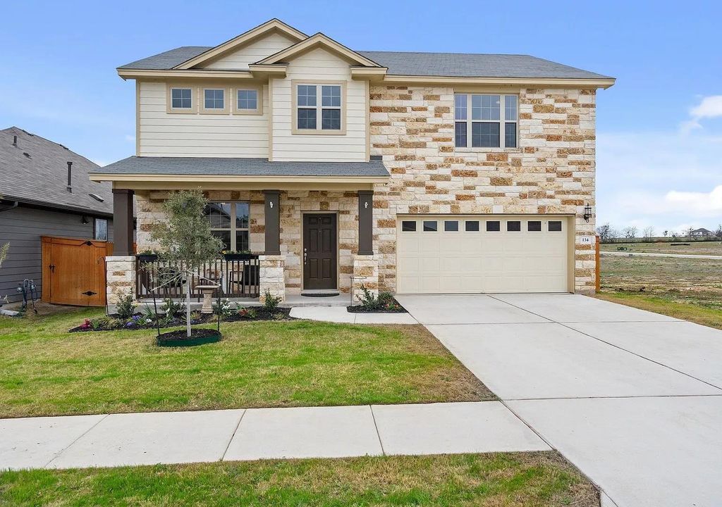 134 Gold Finch DR, San Marcos, TX 78666