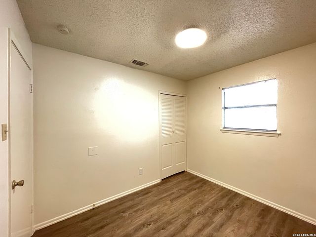 7454 LANCEWOOD DR, San Antonio, TX 78227