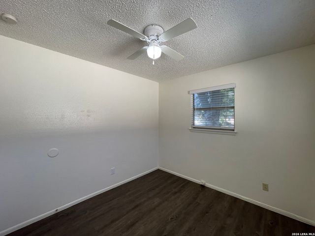 7454 LANCEWOOD DR, San Antonio, TX 78227